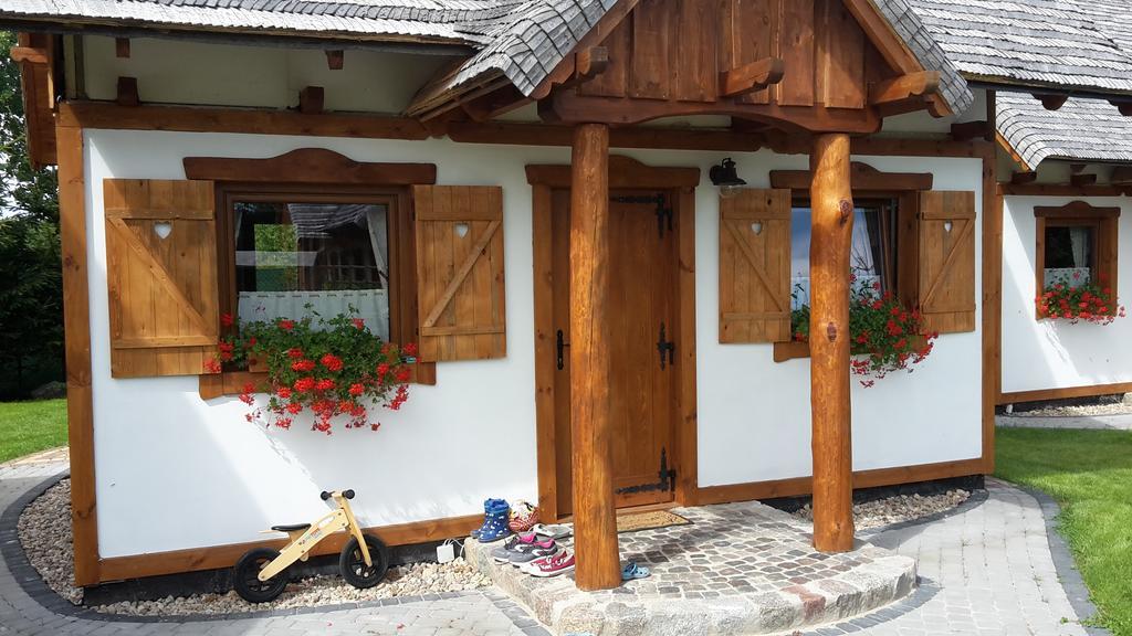 Zagroda Pod Gontem Kopalino Exterior foto